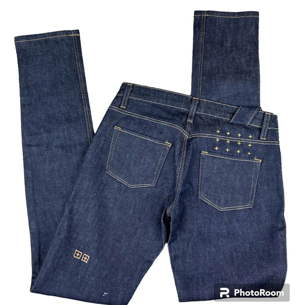 NWOT KSUBI "Skinny Pins" Dark Wash Skinny Jean Size 26 - Picture 4 of 4